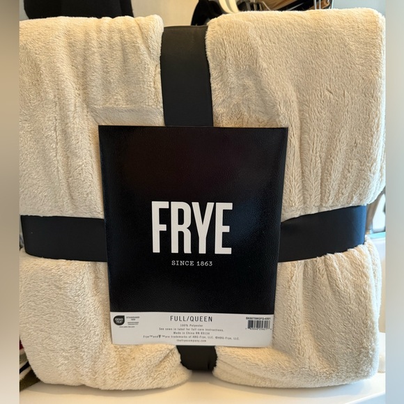 Frye Other - NWT Frye Cream Silky Soft Plush Queen Blanket Size 90” X 90”